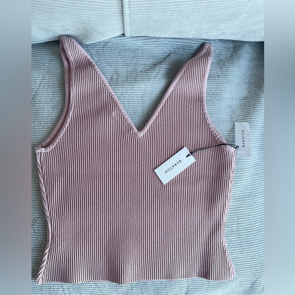 BNWT Babaton Sculpt Knit Double Vneck